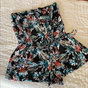 Socialite strapless romper